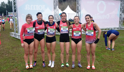 Atletas navarros en el Campeonato de España de Cross.