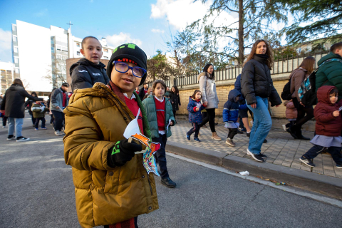 Alumnos del Santísimo Sacramento salen a la calle por la no violencia y la paz