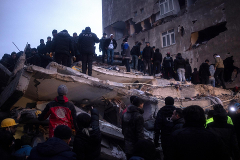 Imagen de  la ciudad turca de Diyarbakir tras el devastador terremoto./