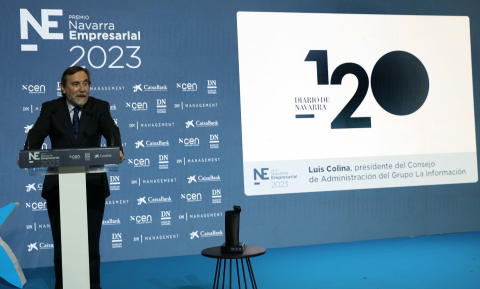 Fotografías de la entrega del II Premio Navarra Empresarial a Yolanda Falcón, directora general de Falcón Electrónica, en Baluarte.
