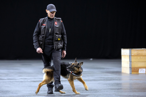 Jornada de puertas abiertas de la Policía foral en el Navarra Arena./