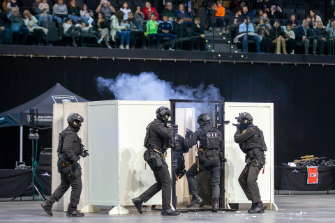 Jornada de puertas abiertas de la Policía foral en el Navarra Arena./