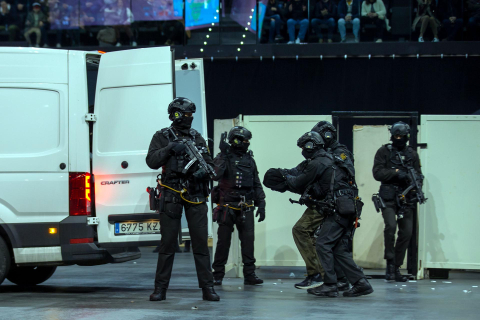 Jornada de puertas abiertas de la Policía foral en el Navarra Arena./