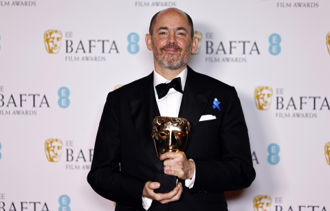 Alfombra roja y galardonados en los Premios Bafta al cine.