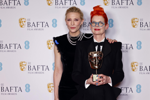 Alfombra roja y galardonados en los Premios Bafta al cine.