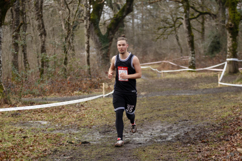 Imágenes del campeonato navarro de cross en el circuito Dantzaleku de Alsasua