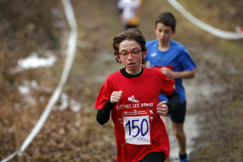 Imágenes del campeonato navarro de cross en el circuito Dantzaleku de Alsasua