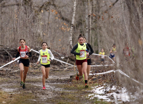 Imágenes del campeonato navarro de cross en el circuito Dantzaleku de Alsasua