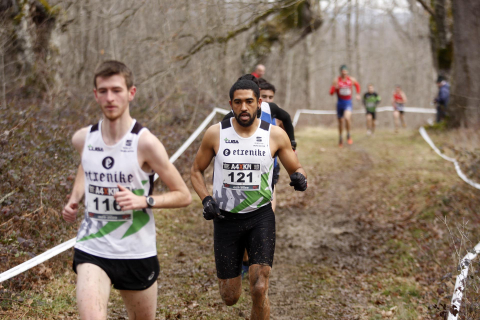 Imágenes del campeonato navarro de cross en el circuito Dantzaleku de Alsasua