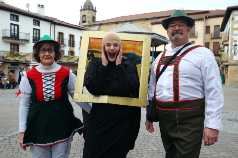Imágenes del carnaval urbano de Alsasua.