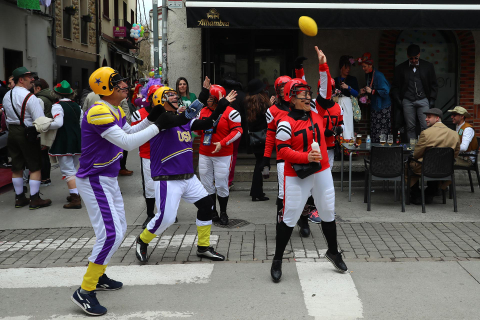 Imágenes del carnaval urbano de Alsasua.