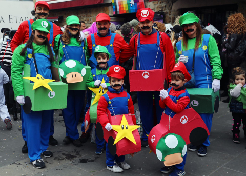 Imágenes del carnaval urbano de Alsasua.