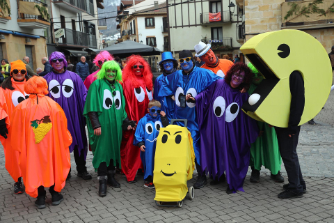 Imágenes del carnaval urbano de Alsasua.