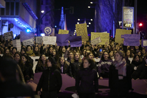Fotos de la manifestación del 8M en Pamplona