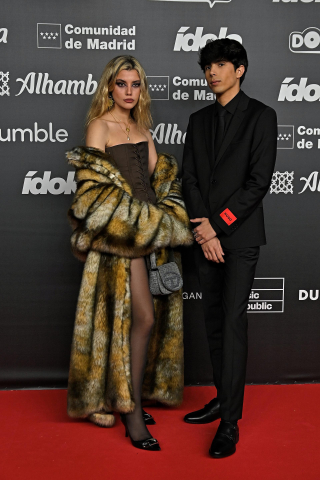 Imágenes de la alfombra roja de los premios 'Ídolo'