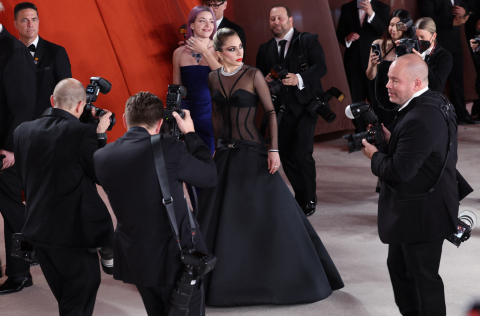 Imagen de la alfombra roja de los premios Oscar 2023. /