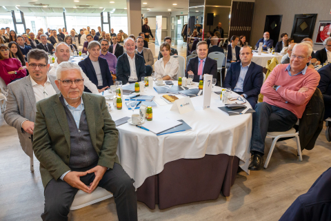 Fotografías del desayuno de trabajo con Rosa Carabel, CEO de Eroski.