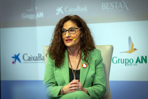 Fotografías del desayuno de trabajo con Rosa Carabel, CEO de Eroski.