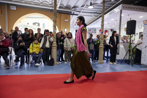 Fotos del desfile de la Asociación Síndrome de Down de Navarra, organizado por alumnado de María Ana Sanz.