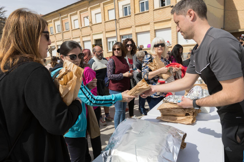 Fotos de la Operación Bocata del colegio Anunciata de Tudela.