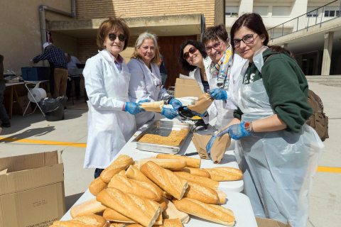 Fotos de la Operación Bocata del colegio Anunciata de Tudela.
