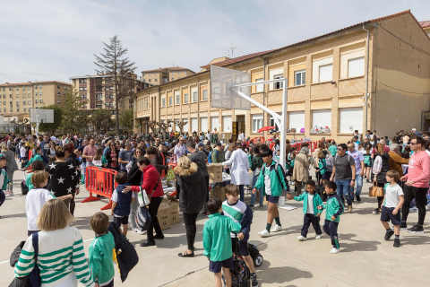 Fotos de la Operación Bocata del colegio Anunciata de Tudela.