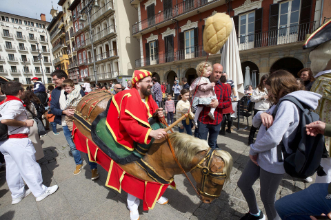 desfile cuerpo de ciudad