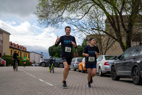 Participantes en la II Carrera de las Empresas - DN Management en Cordovilla.