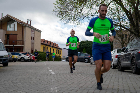Participantes en la II Carrera de las Empresas - DN Management en Cordovilla.