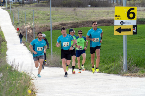 Participantes en la II Carrera de las Empresas - DN Management en Cordovilla.