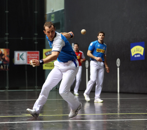 Fotos del encuentro del Parejas Altuna III - Tolosa 19 contra Elordi - Zabaleta 16
