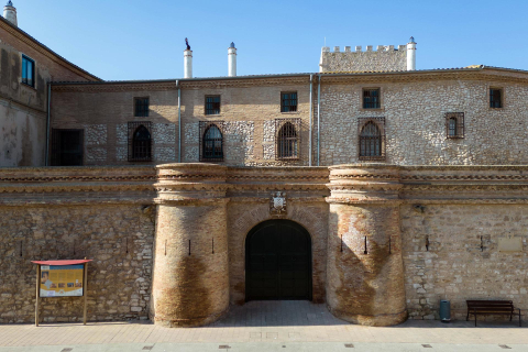 El castillo de Cortes, fortaleza misteriosa, en el 'Conocer Navarra' del mes de abril.
