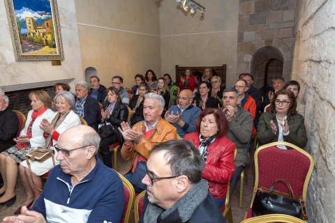 Presentación de la revista 'Conocer Navarra' en Cortes.