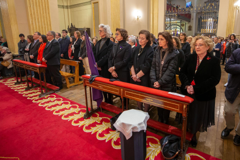 Fotos de la misa del cuarto peldaño de la escalera.