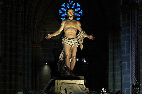 procesión domingo de pascua pamplona