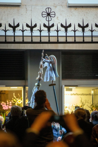 Imágenes de la llegada del Ángel de Aralar a Pamplona