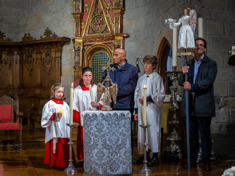Imágenes de la llegada del Ángel de Aralar a Pamplona