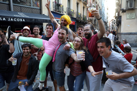 Fotos del ambiente en Pamplona por el partido de final de Copa.