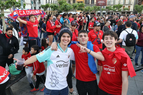 Fotos del ambiente en Pamplona por el partido de final de Copa.