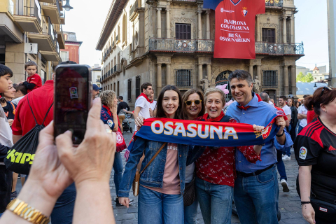 Fotos del ambiente en Pamplona por el partido de final de Copa.