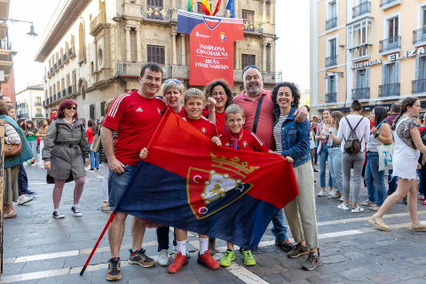 Fotos del ambiente en Pamplona por el partido de final de Copa.