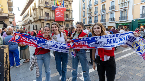 Fotos del ambiente en Pamplona por el partido de final de Copa.