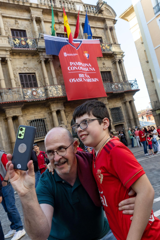 Fotos del ambiente en Pamplona por el partido de final de Copa.