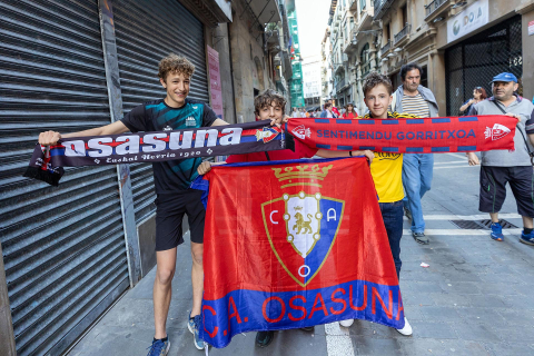 Fotos del ambiente en Pamplona por el partido de final de Copa.