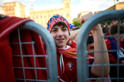 Fotos del ambiente en Pamplona por el partido de final de Copa.