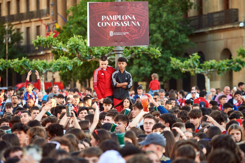 Fotos del ambiente en Pamplona por el partido de final de Copa.