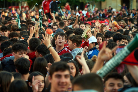 Fotos del ambiente en Pamplona por el partido de final de Copa.