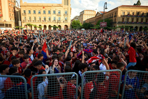 Fotos del ambiente en Pamplona por el partido de final de Copa.