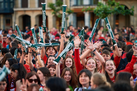 Fotos del ambiente en Pamplona por el partido de final de Copa.
