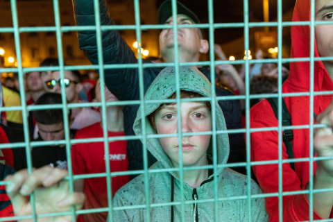 Fotos del ambiente en la plaza del Castillo durante el partido de la final de la Copa del Rey.